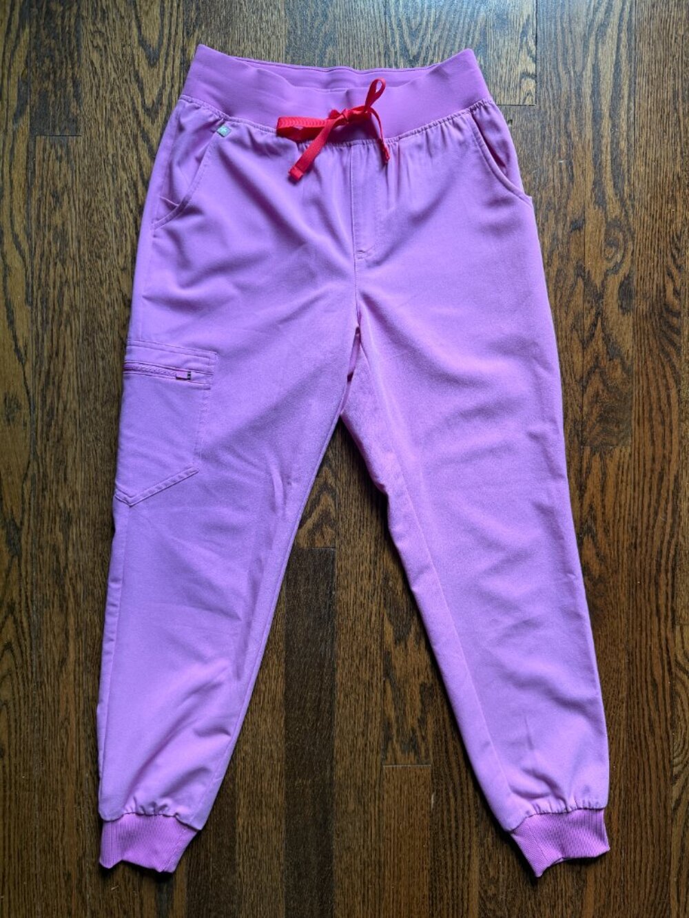 FIGS Scrub Set Pink Cloud XS top and XSP high waisted jogger - Picture 9 of 12